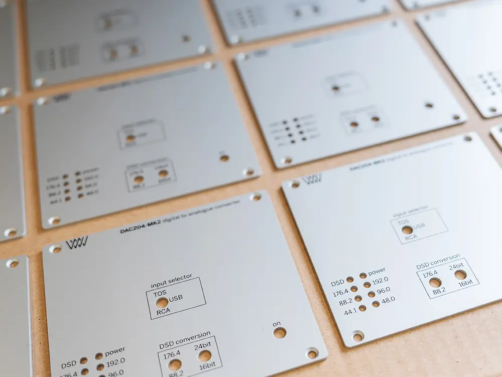 Aluminiumschilder und Frontplatten